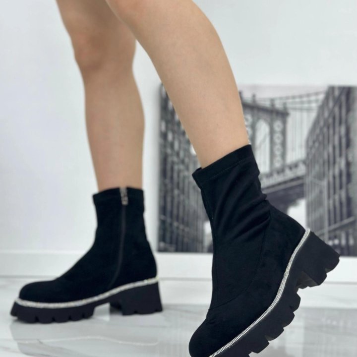 Зимние ботинки Челси