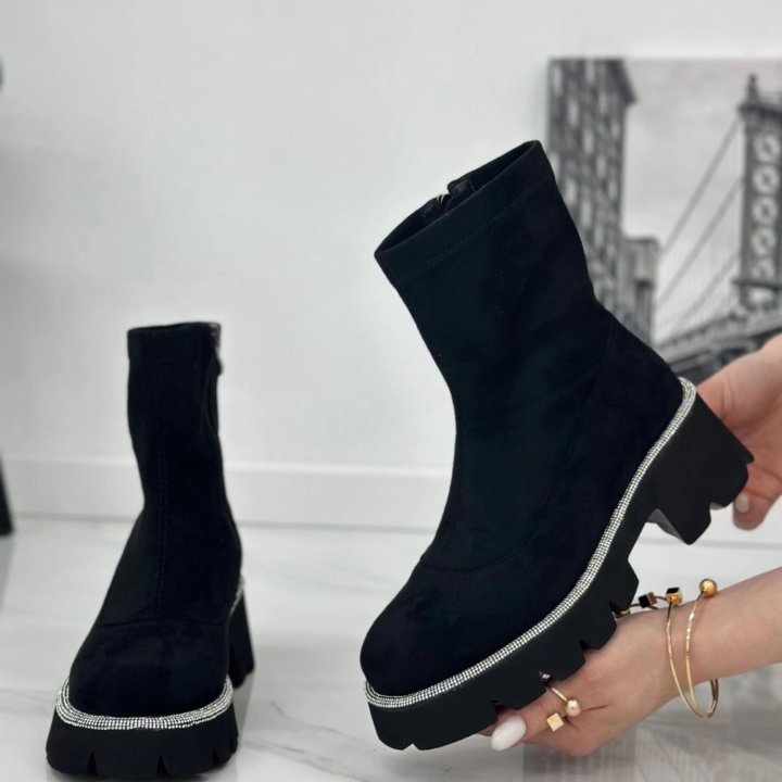 Зимние ботинки Челси