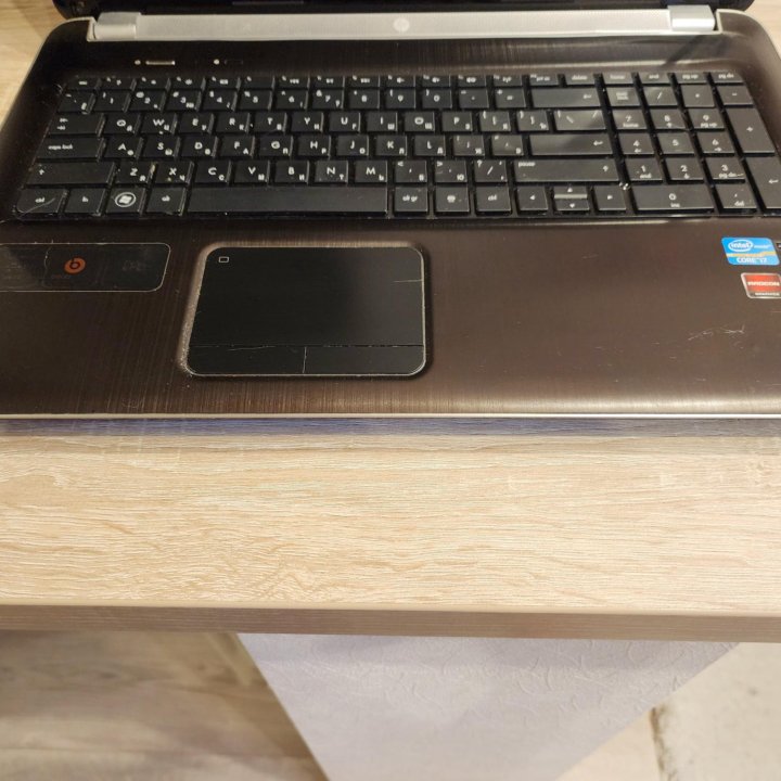 HP dv7, core i7, 16gb, SSD+HDD, 17