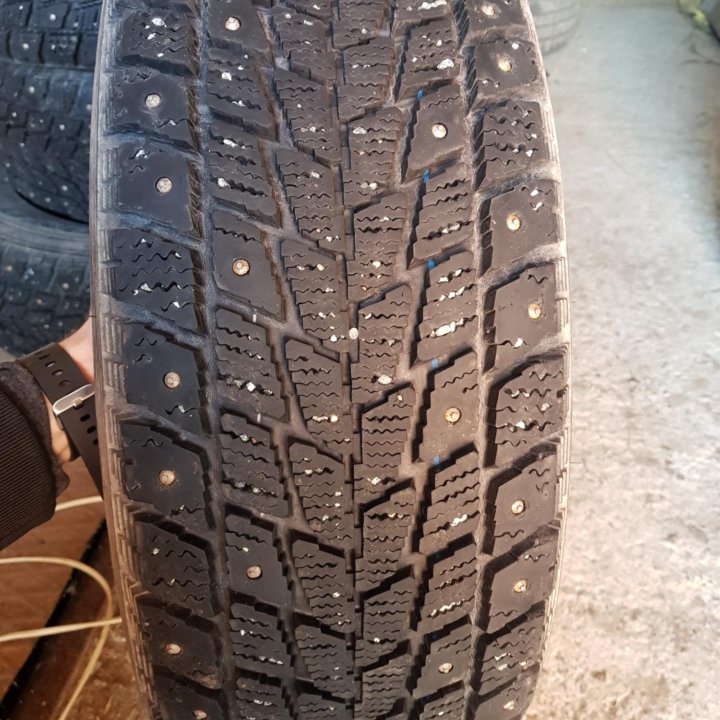 Комплект Зимней Резины 215/65 R16