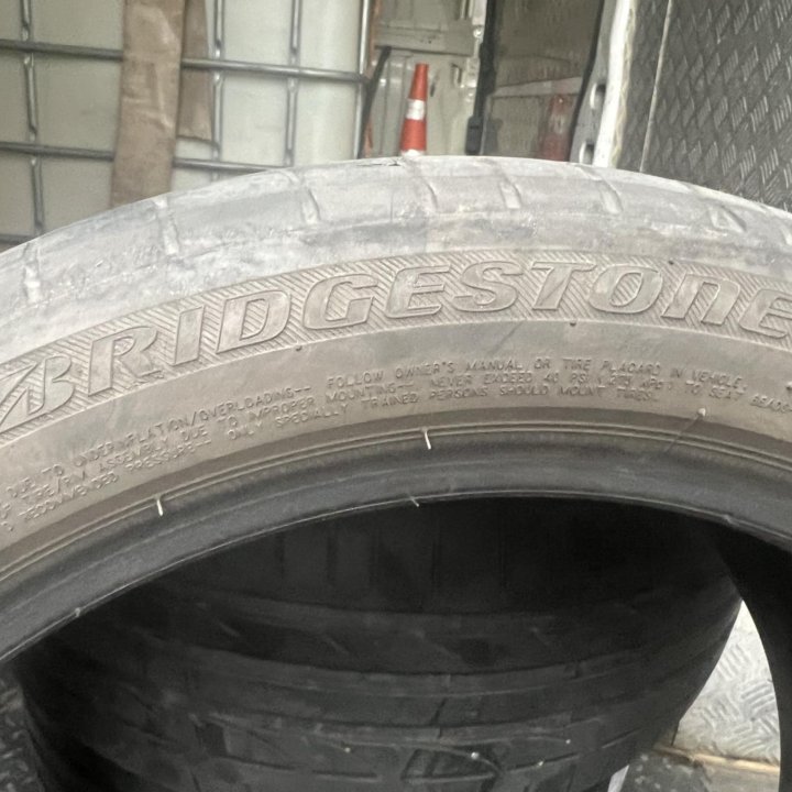 Шина Bridgestone 225/45/18