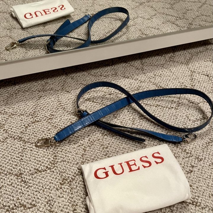 Сумка Guess