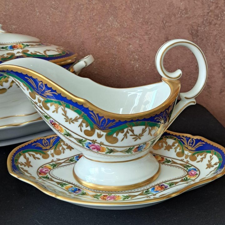 Сервиз ручной росписи от Limoges. Франция.