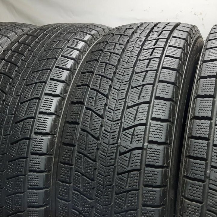 225/60R18 100R Dunlop Winter Maxx SJ8