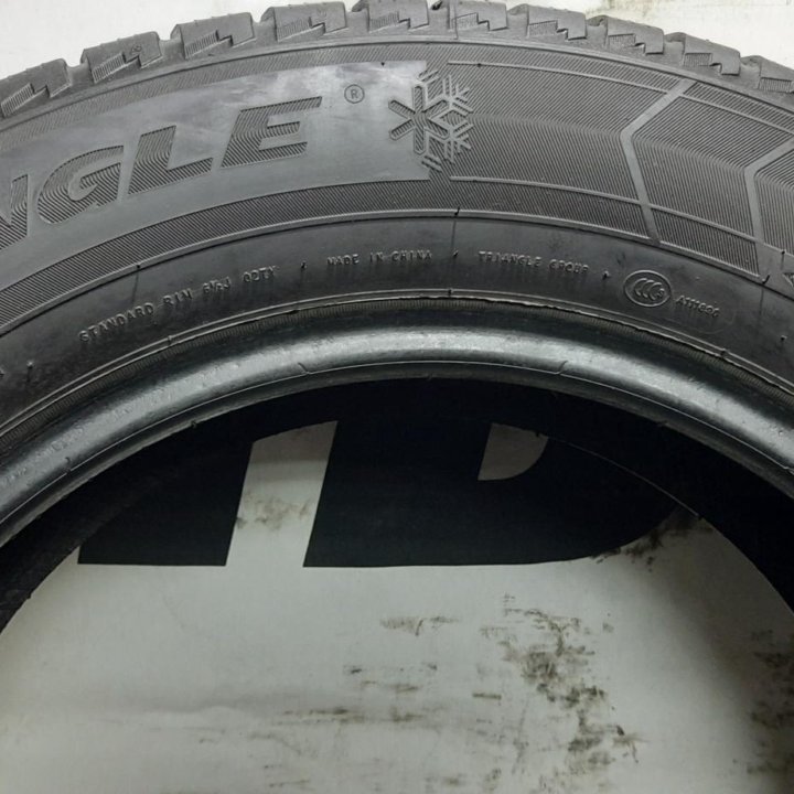 215/60R16 99R Triangle SnowLink Pl01 одиночка