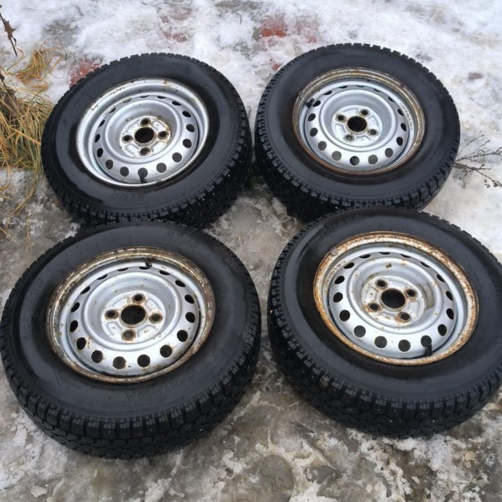 Зимние колеса yokohama ice guard 175/70r13 на диск