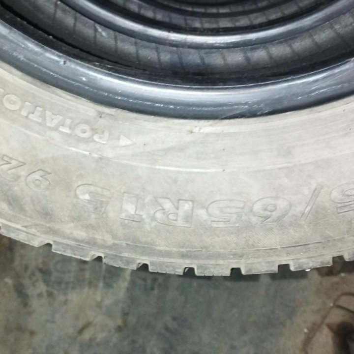 Зимняя резина Nokian Nordman 7 размер 185/65 r15.