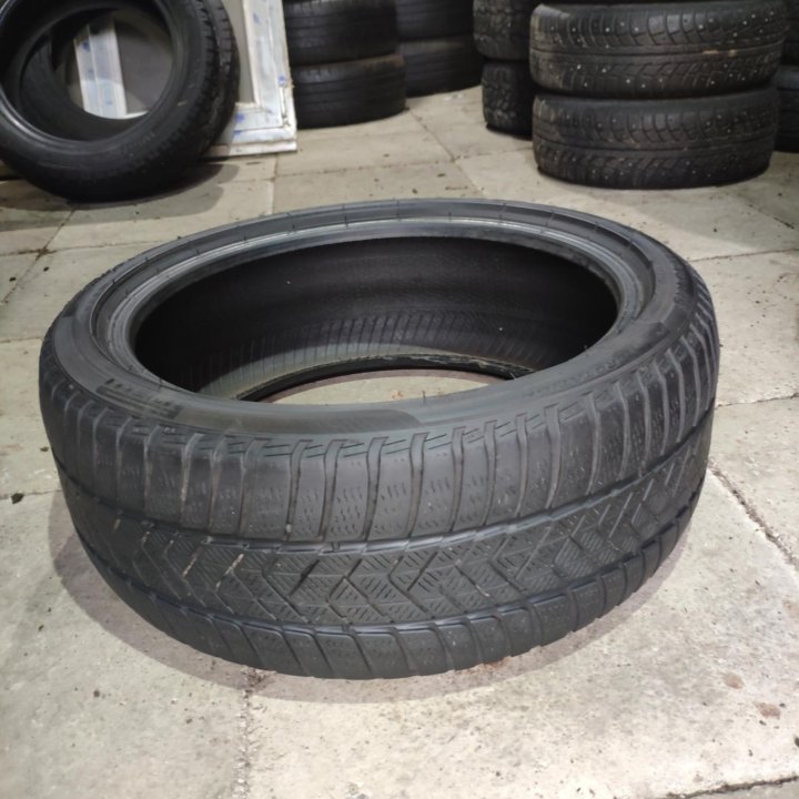 Pirelli 245/40/19 зима 1шт