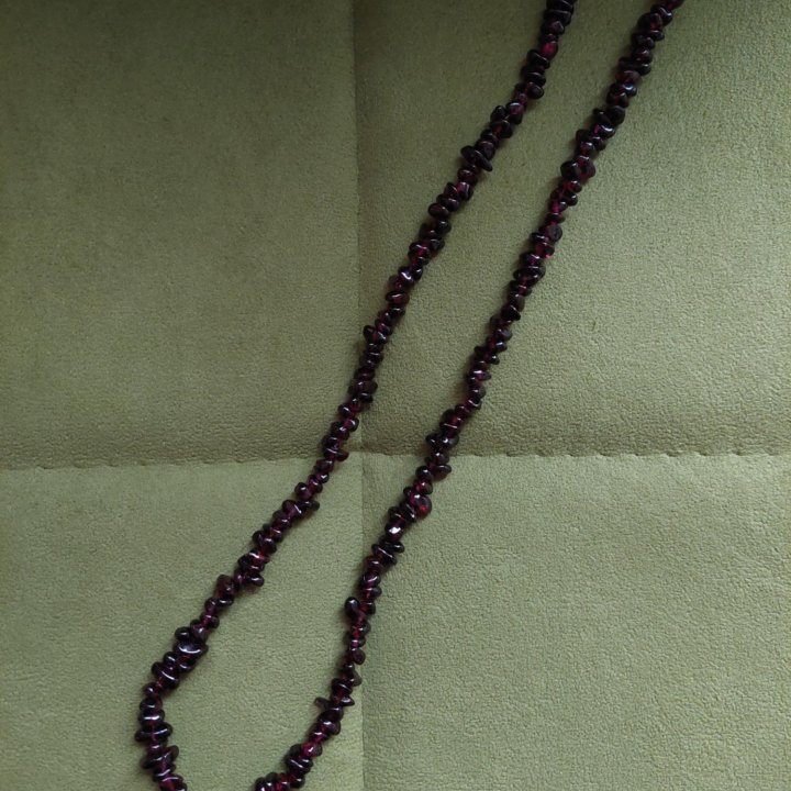 Бусы из граната