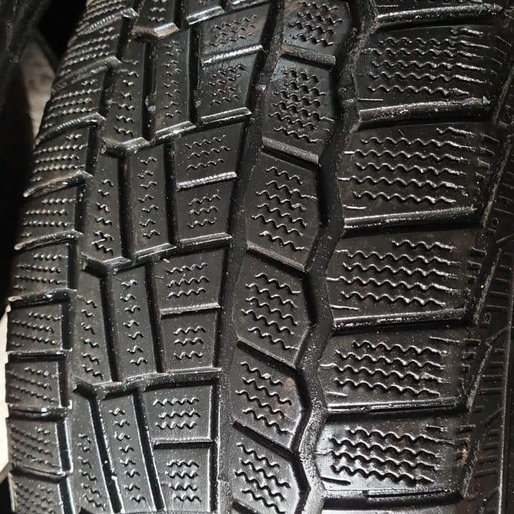 Шины зима липучка б-у Michelin 215-55R17 4-2-1шт