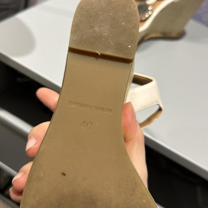 Босоножки Armani