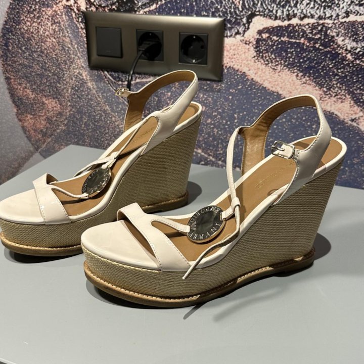 Босоножки Armani