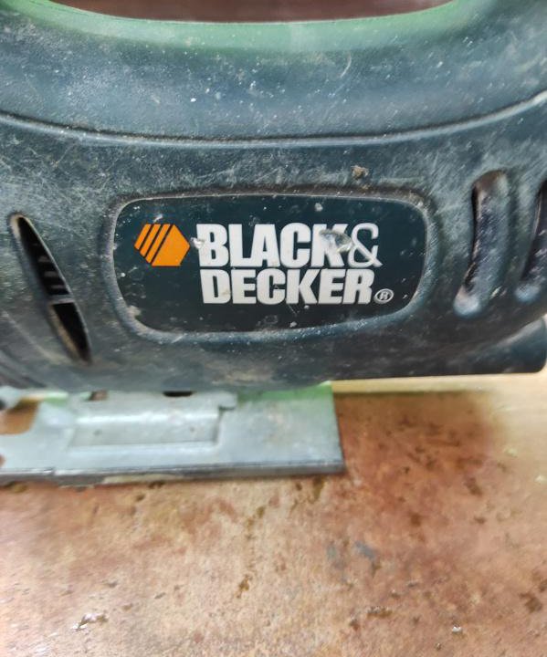 Лобзик BLACK DECKER CD301