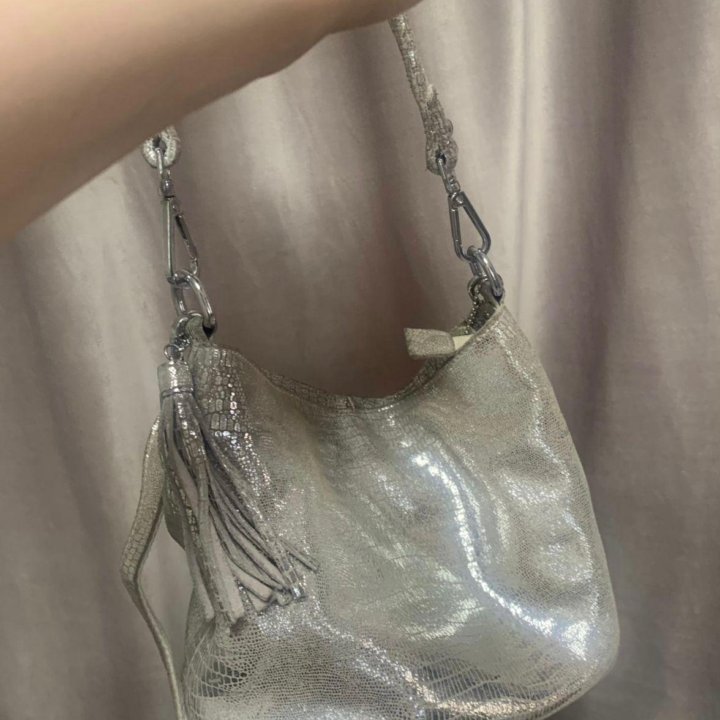 Кожаная сумка