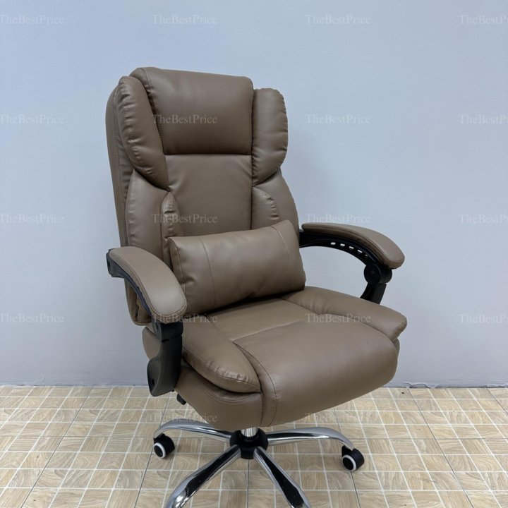 Кресло офисное/Коричневый цвет.Бесплатная доставка