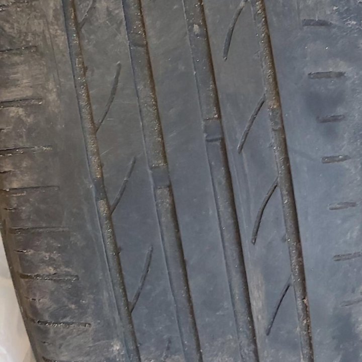 215/55 r18 Bridgestone Dueler h/p sport