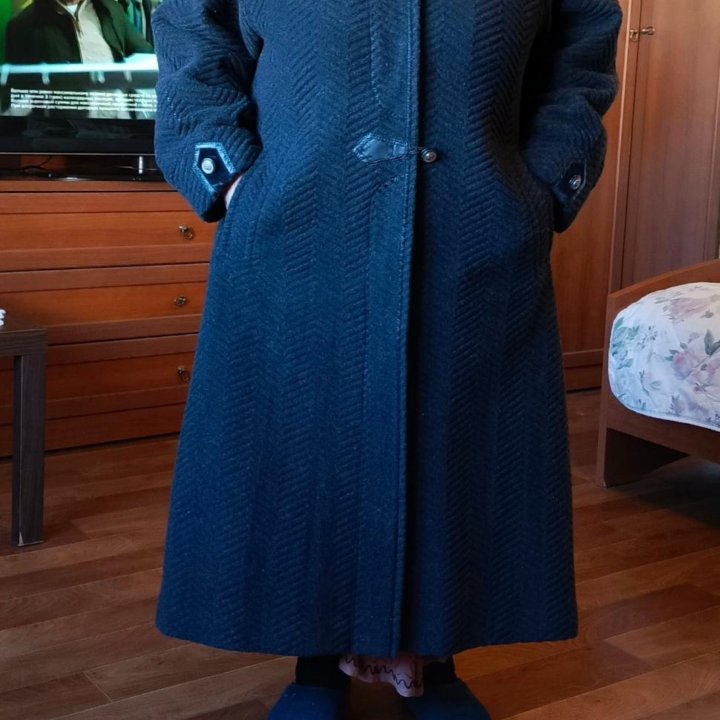 Пальто зимнее