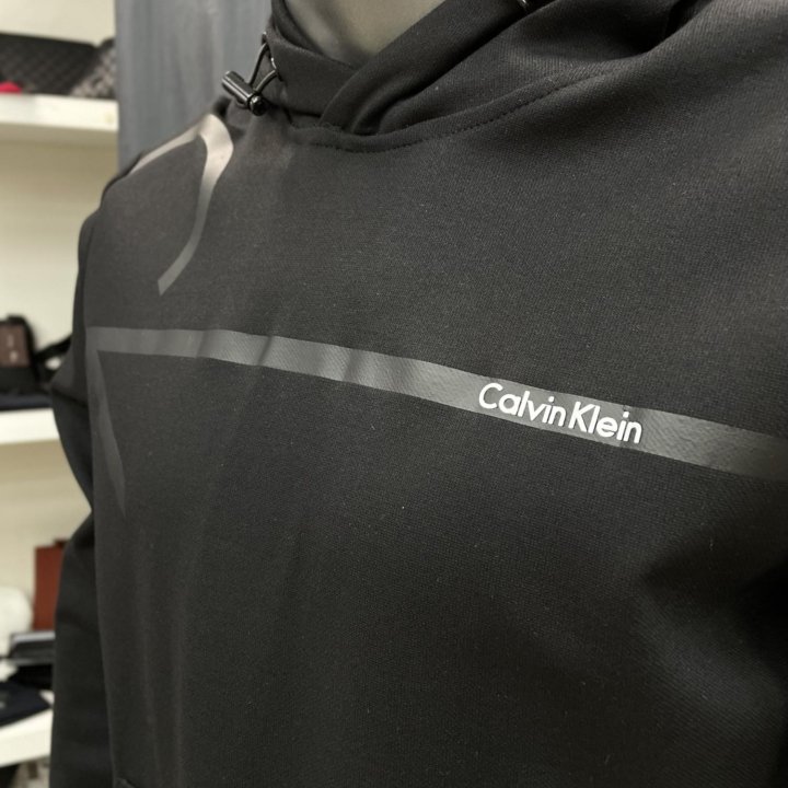 Толстовки Calvin Klein