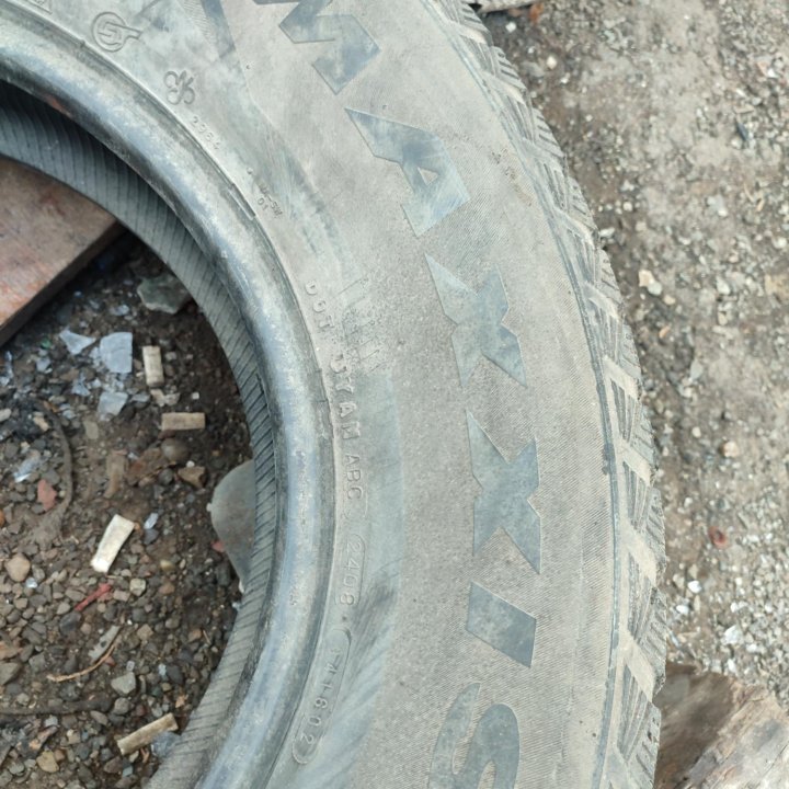 Пара шин 245/70 R16