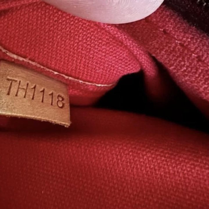 Сумка Louis Vuitton