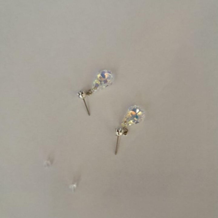 Swarovski серьги пусеты