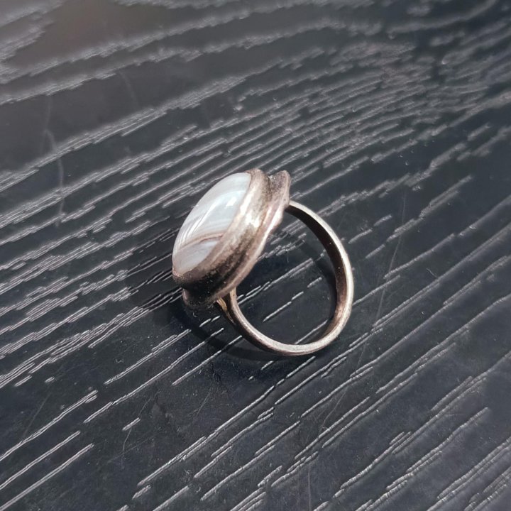 Кольцо серебряное с агатом