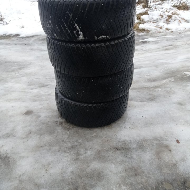 Комплект зимней резины 225/55R16