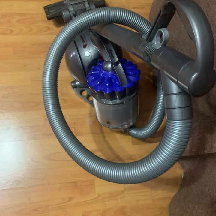 Пылесос Dyson