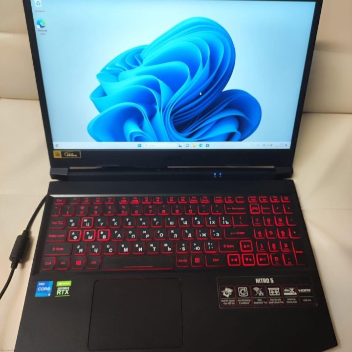 ACER NITRO 5 AN515, 144 герца i5 11400H+ RTX3050TI