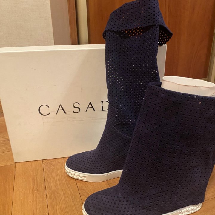 Сапоги ( полусапожки)Casadei