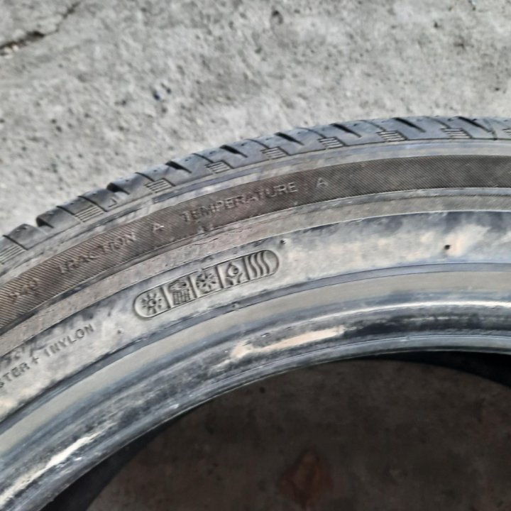 Hankook - 245/45/19, 1шина