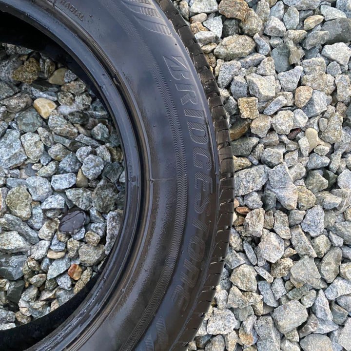 Резина Bridgestone 185/65/R15 лето