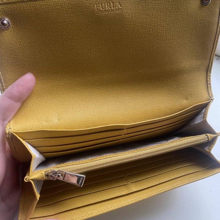 Кошелек Furla