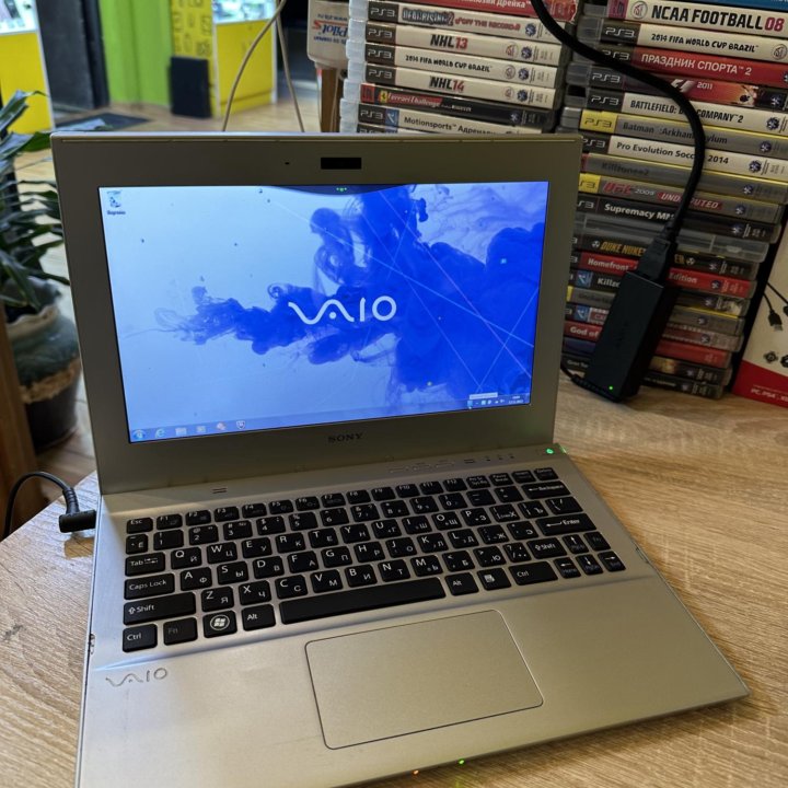 Ультрабук Sony VAIO SVT11 Core i3/8/SSD/HDD/11.6