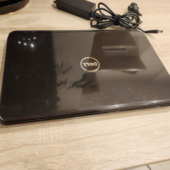 Dell N5110, core i5, 8gb, 250SSD, nvidia gt525m