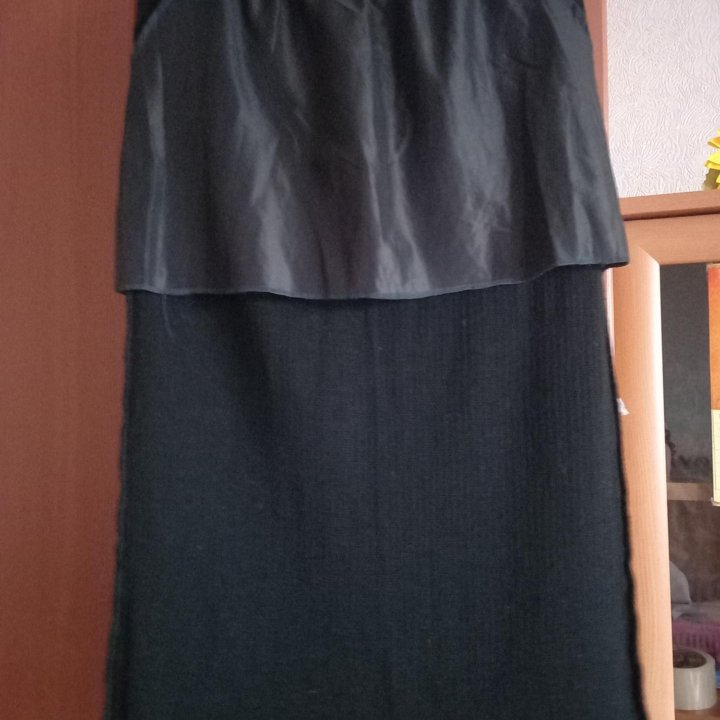 Юбки чистошерстяные