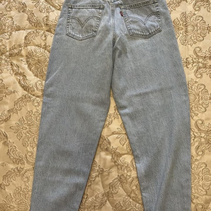 Джинсы Levi’s W26