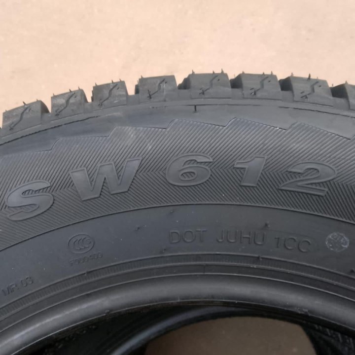 195/70 R15C 104/102R Wеstlаkе SW612 Зима