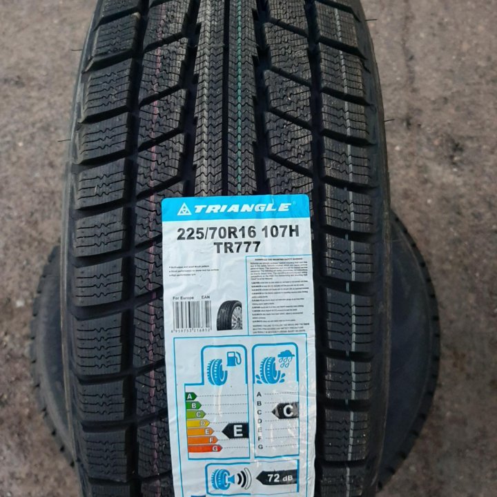 225/70 R16 107H 