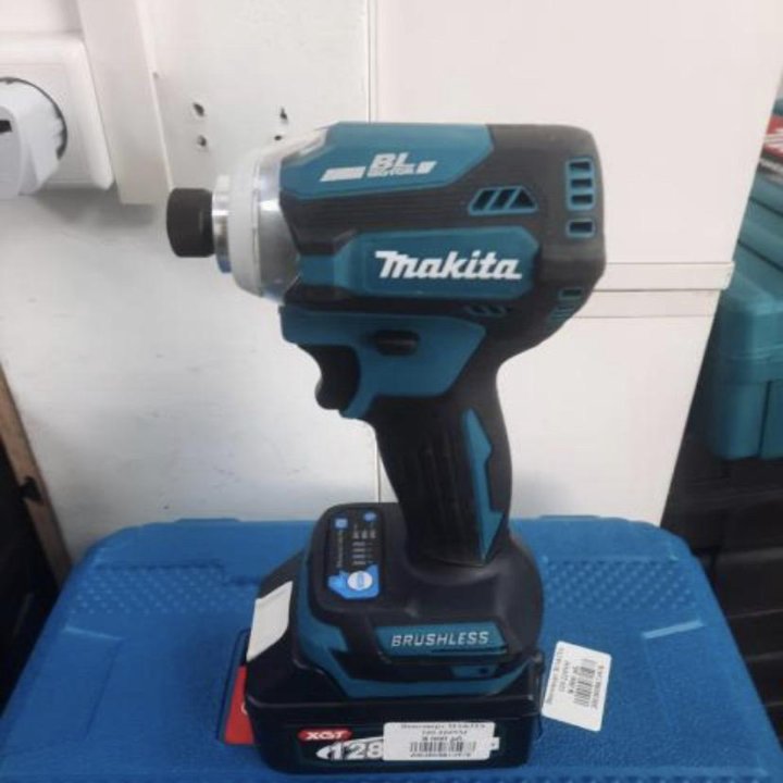 Винтовёрт Makita