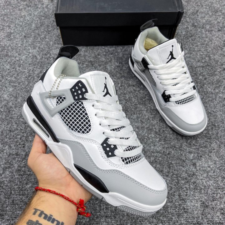 Кроссовки Jordan 4 зима