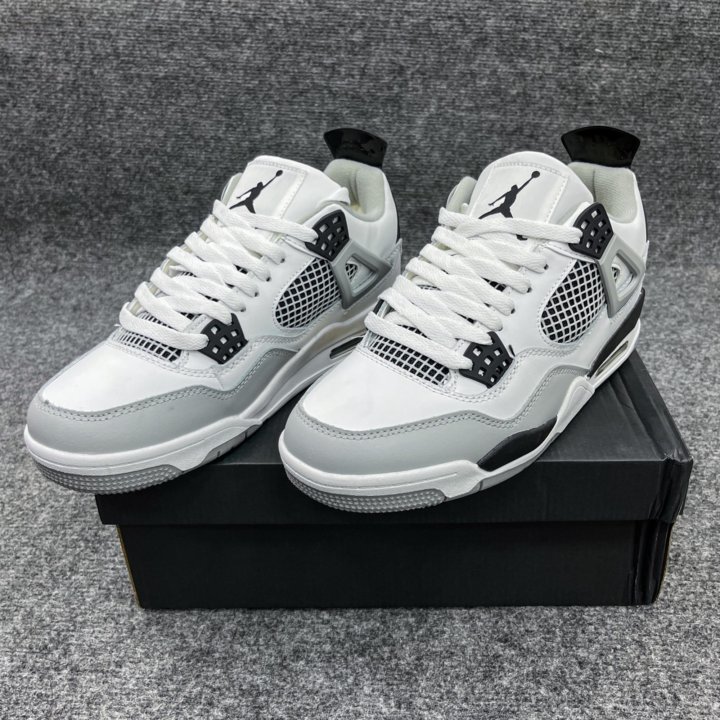 Кроссовки Jordan 4 зима