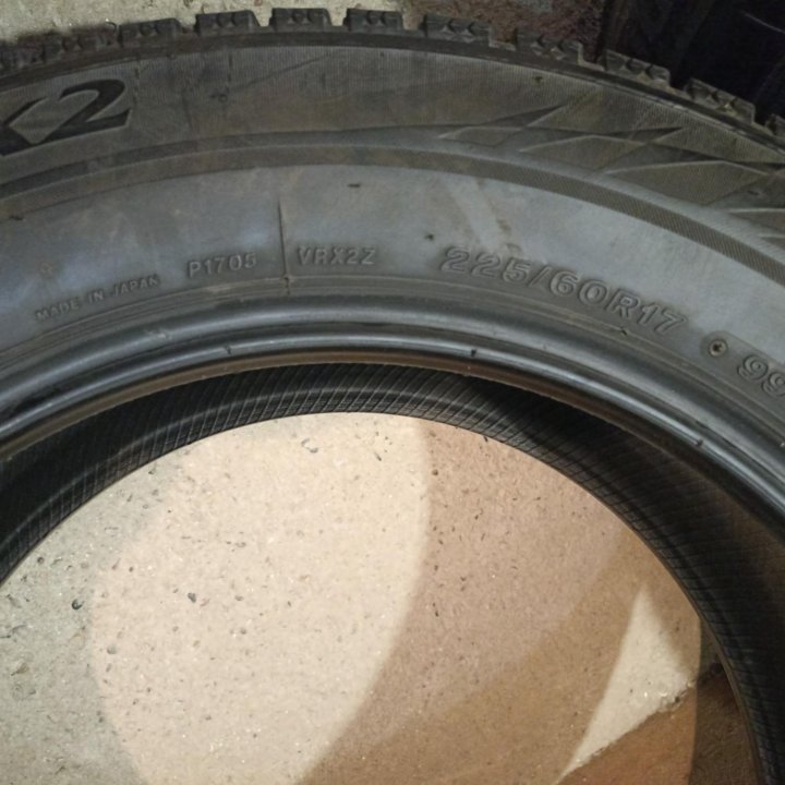 Bridgestone Blizzak VRX2 225/60 R17 пр-во япония