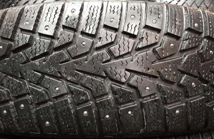 205/60/16 Maxxis ArcticTrekker NP3. 1шт