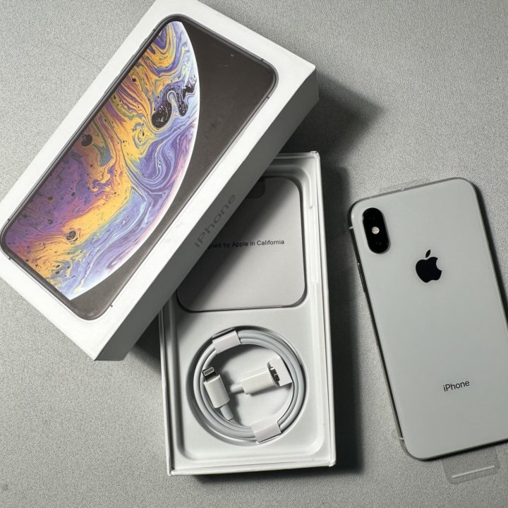 iPhone Xs, 64 ГБ