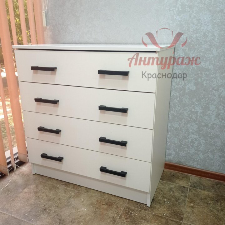 Комод белый
