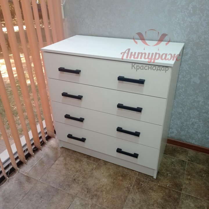 Комод белый