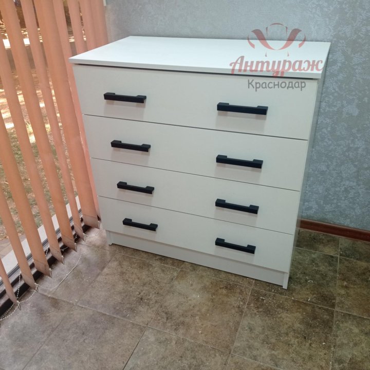 Комод белый