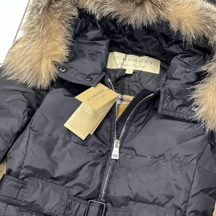 Burberry пуховик новый