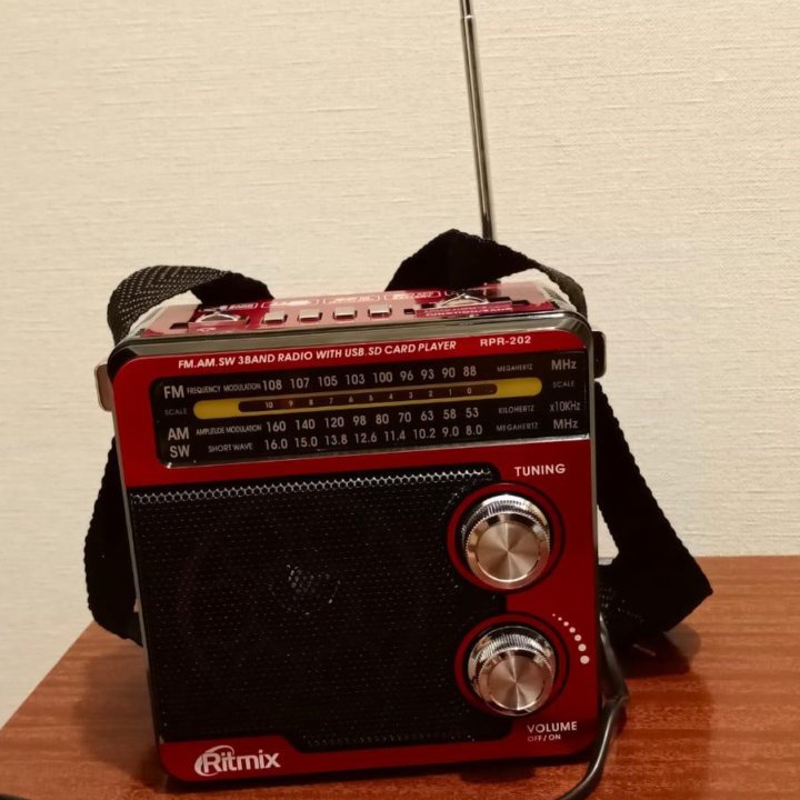 Радиоприёмник Ritmix RPR-202 НОВЫЙ